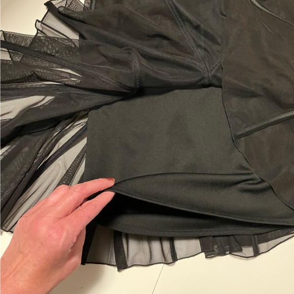 JS Collections black skirt: chiffon, satin ribbon trim, ruffled hem, lined - Picture 10 of 10